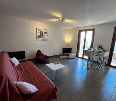 Mediterranee Apartment | T2 + Cabine à Canet Plage – 4 Couchages, Terrasse, à 100 m de la Mer