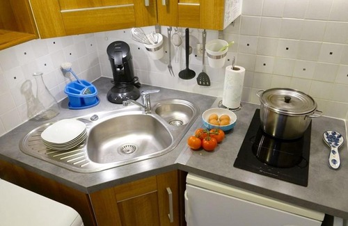 Bagneres-de-Luchon Apartment | T2 Calme - Balcon - Parking - Animaux admis - FR-1-313-187
