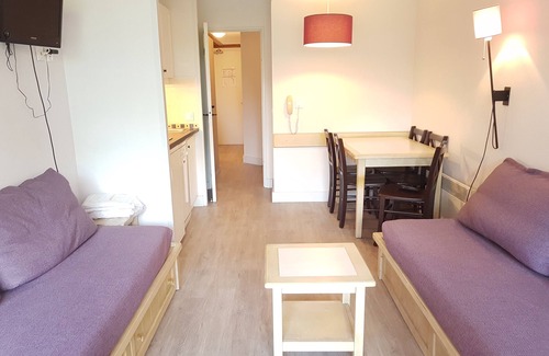 Giens Apartment | T2 "Lavandes" 4/5 people "Ecrins de la Badine" Direct beach swimming pool