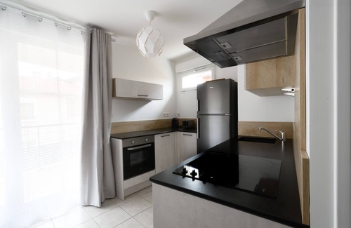 La Demi - Lune Apartment | T2 Meublé Avec Parking Tout Compris Coeur Tassin