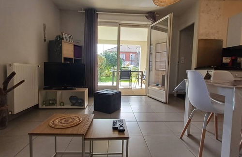 Le Teich Apartment | T2 sleeps 4 ideal location