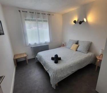 Lathuile Apartment | T2 vue sur lac d'Annecy
