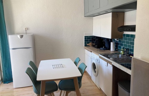 Ax-les-Thermes Apartment | T2 with balcony and private parking space 300m from the cable cars