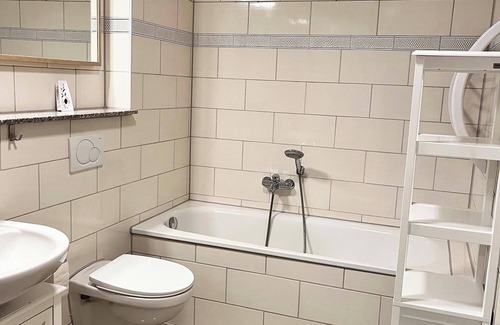 Troisdorf Apartment | T23 - 3 room vacation apartment in Troisdorf, 75 sqm, max. 7 persons