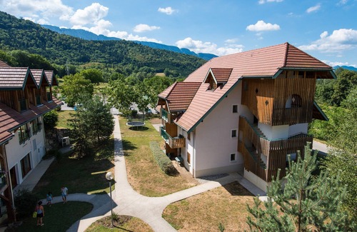 Giez Condo | T3 + cabine | 2 Piscines sur place | Sauna