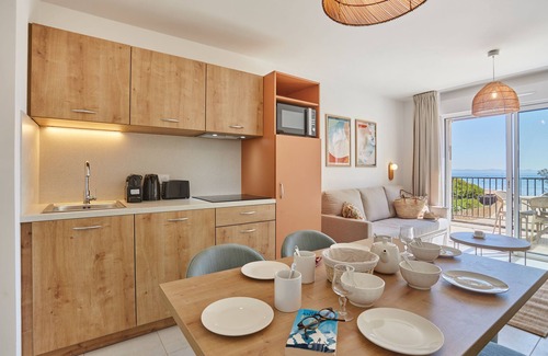 Giens Condo | T4 pour 8 | Plage à proximité | Logement climatisé