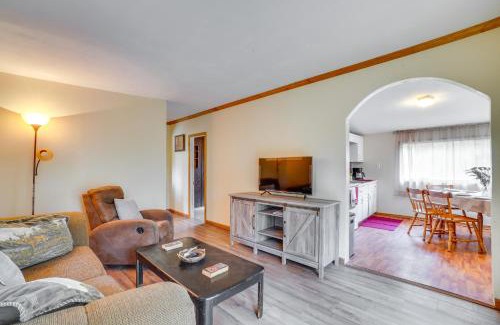 Shell Knob House | Table Rock Lake Cabin with Deck and Bar!