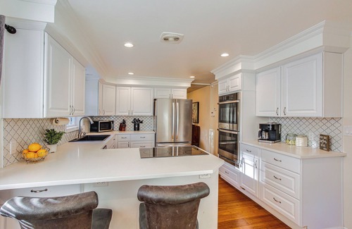 Tillicum House | Tacoma Retreat w/Fire Pit - Walk to Lake Access!