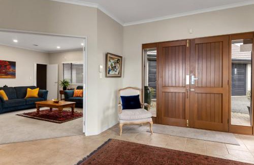 Kawaha Point House | Taha Moana