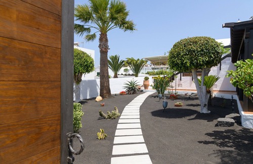 Tahiche Apartment | Tahiche Vistas, centrally located