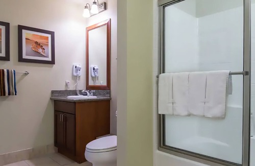Las Vegas Resort | Tahiti Village Huge 2BR Apt— Balcony, Kitchen, Steam Shower, Jacuzzi, Lazy River