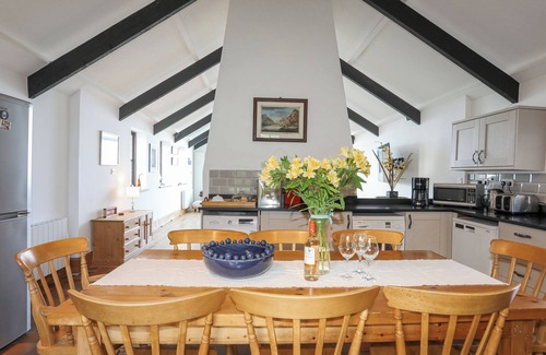 Rhyd-y-clafdy Cottage | TAI FFOLT, family friendly, character holiday cottage in Nefyn