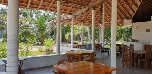 Talalla Villa | Talalla Beach Bungalows