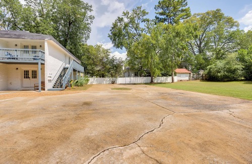 Talladega Apartment | Talladega Rental < 15 Mi to Superspeedway & River!