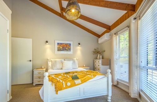 Eagle Heights House | Tamborine Mountain Getaway