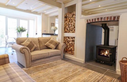 Welshpool House | Tan Y Ddol