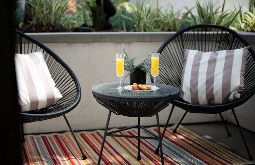 Orange Apartment | Tangerine Terrace - 10 min to Disney & Angel Stadium