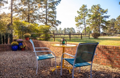 Southern Pines Apartment | Tanglewood Farm -Horse & Hound Suite 1 BR/2BA Private Apt on Horse Farm