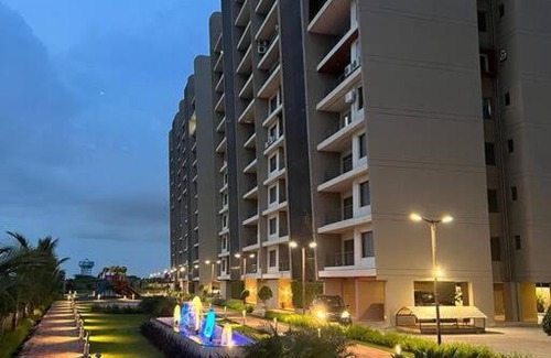Dumas Apartment | Tapi River and Arabian Sea View