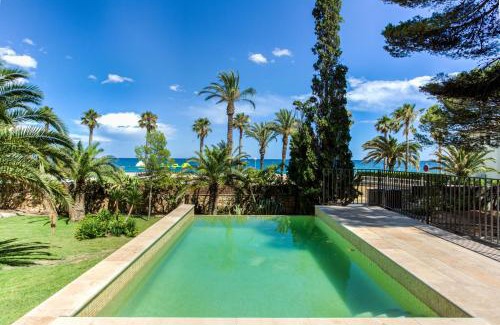 Miami Platja Villa | TarracoHomes, Villa with Botanic Garden and Private Pool facing the Beach