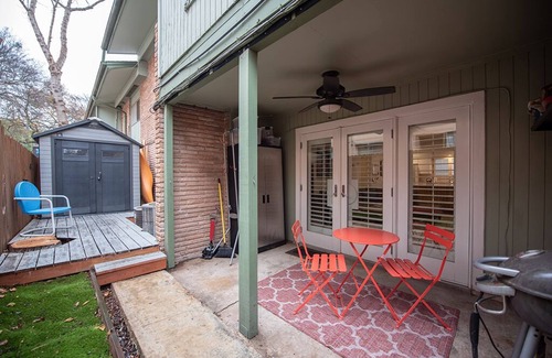 Westfield House | Tarrytown 2 Bedroom Condo