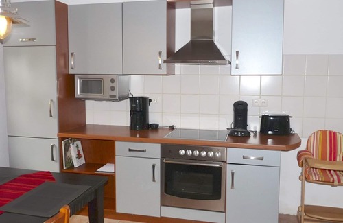 Steinfeld Apartment | Tasteful apartment in the Eifel National Park with a garden right on the forest!