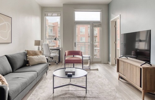 Central Boulder Apartment | Tasteful Boulder 1BR w/ Pool & Gym, by Blueground