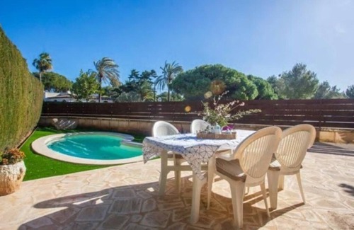 Colonia Sant Jordi House | Tasteful holiday home with pool in the middle of Colonia St. Jordi near Es Trenc