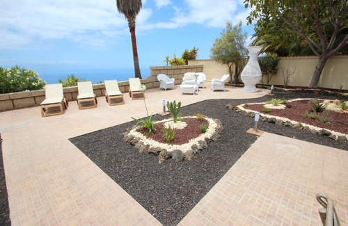 Chio Villa | Tasteful holiday house 4 bedrooms 3 bathrooms/8 Pers.(Max 10)