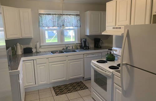 Sault Ste. Marie House | Tastefully Decorated And Sparkling Clean ~ Home Away From Home!