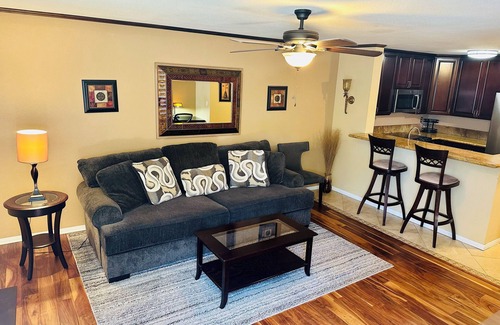 University City Condo | Tastefully Furnished & Centrally Located in La Jolla with Pool, Hot Tub & Gym