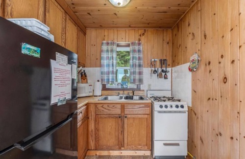 Phelps Cabin | TB6 Thunder Bay Resort Cabin 6