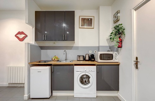 Quartier de la Folie-Mericourt Apartment | TBS 200 - Cosy apartment Quartier Oberkampf