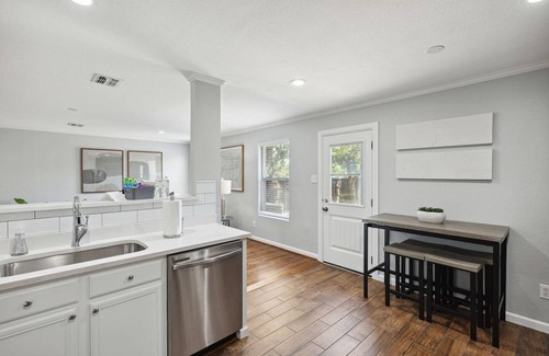 Elmo House | TCH - Spacious 4bd/2.5ba in Rockwall w/Workspace
