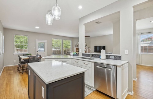 Rockwall House | TCH - Spacious 4bd/2.5ba in Rockwall with Office