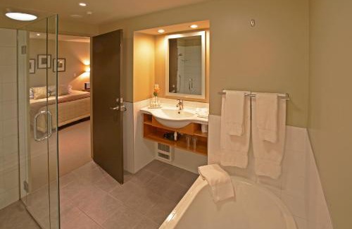 Fox Glacier Hotel | Te Weheka Boutique Hotel