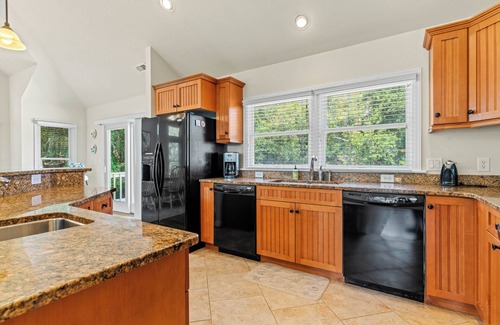 Corolla House | Tee-L-Sea: Private Pool, Hot Tub, Elevator, Sleeps 12