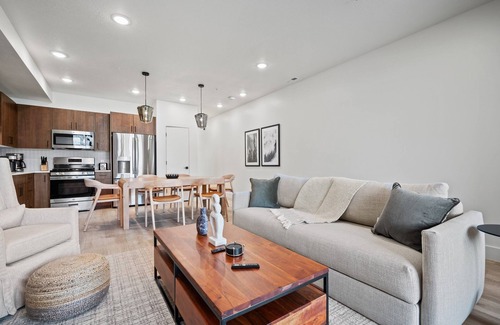 Wolf Creek Condo | Tee & Ski Pt B103 |Ski Retreat |Mtn Views & Fireplace