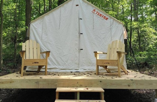 Logan RV Rental | Tentrr Signature Site - Lazy Ferret Glamping - Morel Hill