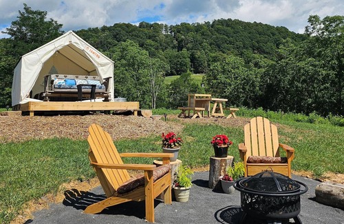 Wayside RV Rental | Tentrr Signature Site - Wolf Creek Overlook at Nightfall Ridge