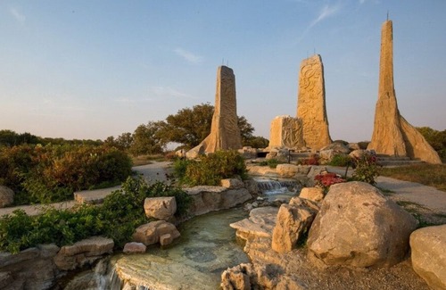 Burbank RV Rental | Tentrr State Park Site - Nebraska Ponca State Park – River Vista H – Single Ca