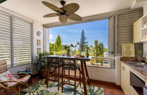Port Douglas Apartment | Tequila Sunset - Perfect for 2 - Right in town - with a gorgeous view!