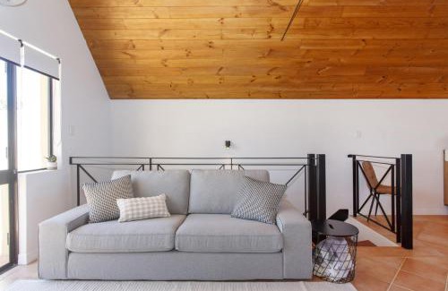 Fremantle House | Terrace Heaven - Luxe Retreat in Fremantle