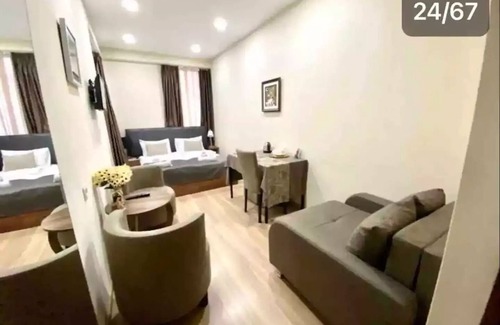 Tbilisi City Centre Hotel | Terrace Hotel N4n