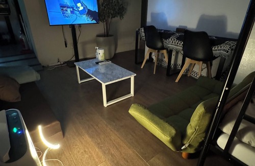 Nishi-Shinjuku Apartment | Terrace, room with full kitchen. 3-minute walk from the station and within walking distance of the city center