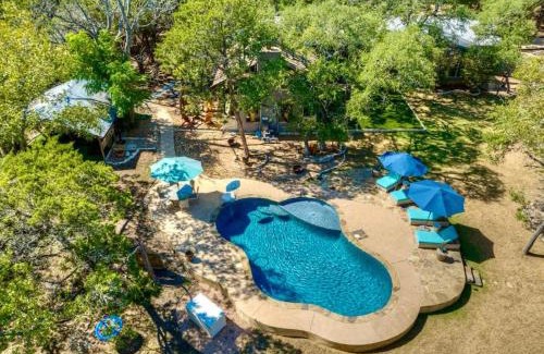 Wimberley House | Terracotta Retreat/Sleeps 30!