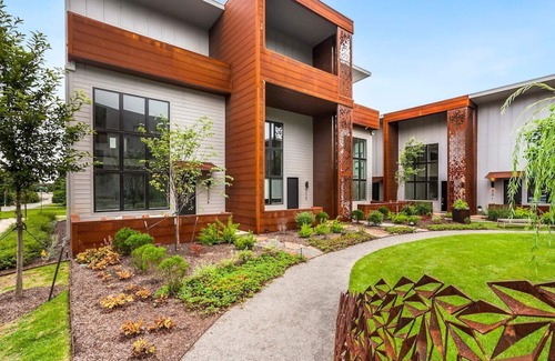 Downtown House | Terracotta Townhome - By Momentary-Bikes available