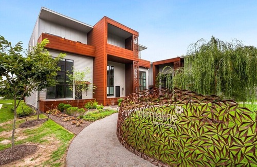 Downtown House | Terracotta Townhome - By Momentary-Bikes available