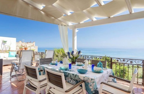 Porto Palo House | Terrazza del Sud by Interhome