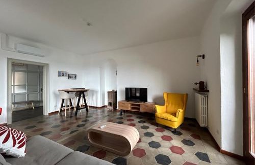 Gavirate Apartment | Terrazza Mirabella